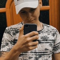 Роман Кулешов