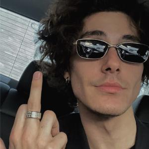 Демон в найках